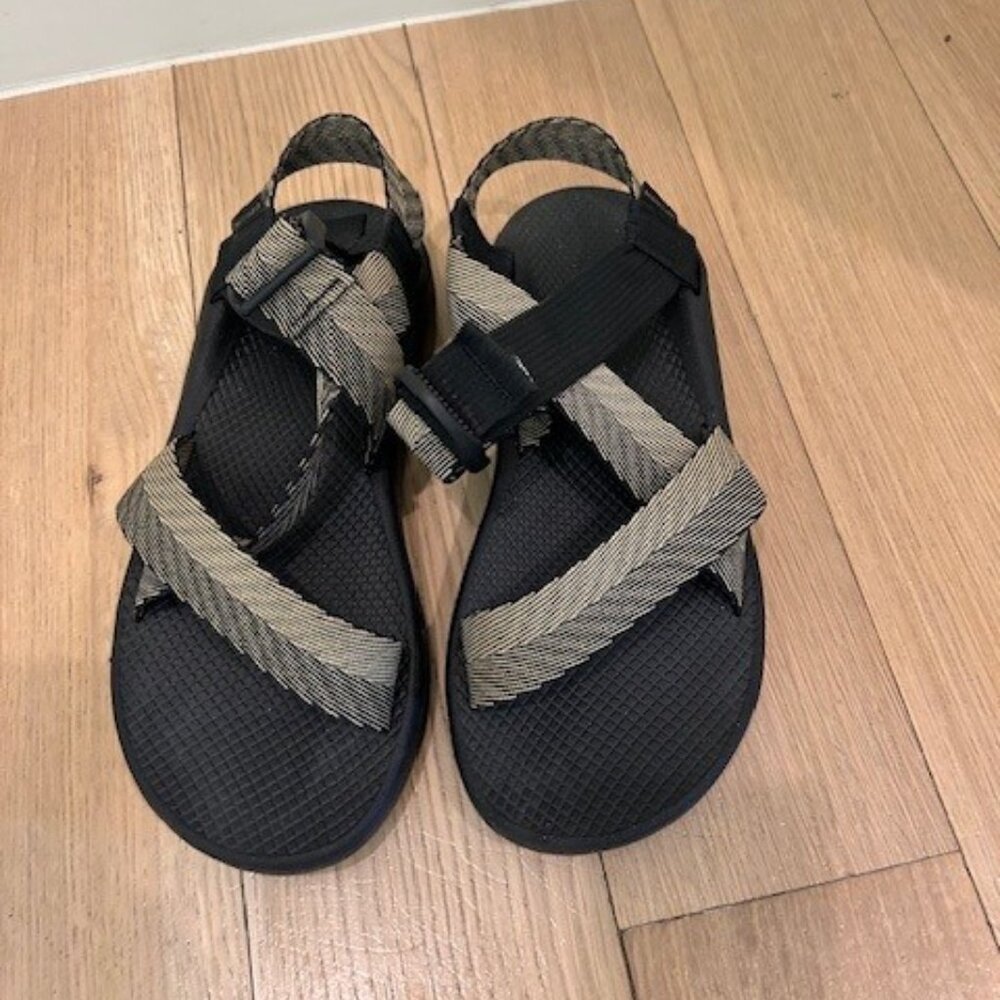 Chaco Cloud sandals (size 10)